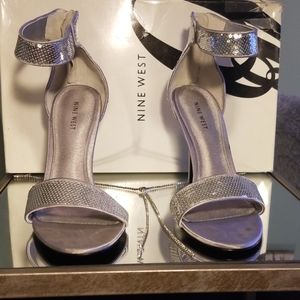 Nine West Antrimx3 Silver heels